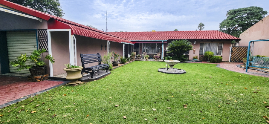3 Bedroom Property for Sale in Vaalpark Free State